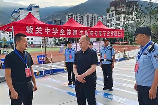 山东泰山队绝杀日本川崎，东北大哥带全场高唱《歌唱祖国》